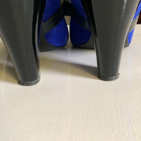 Mary Jane heels in Colbalt blue “ First” heels - Picture 6 of 9